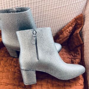 🩶☔️ 🩶 Melissa Glamorous Glittering Silver Ankle Rain Boots 🩶☔️🩶